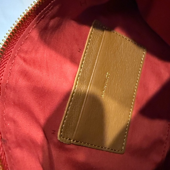 Hammit Kyle Crossbody Bag - Picture 6 of 11